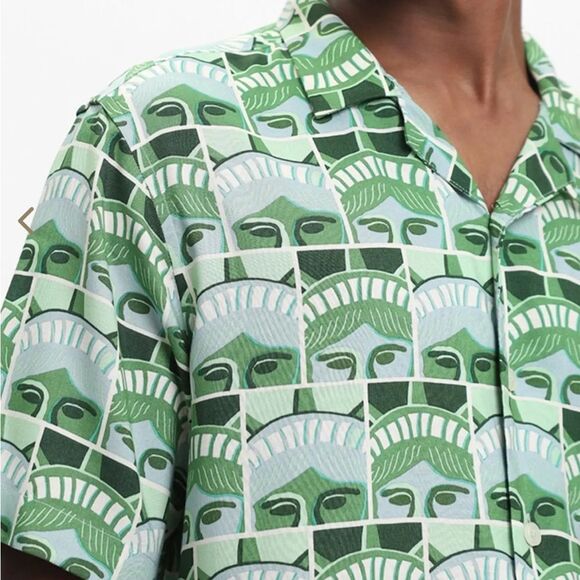 Nuon by Westside Printed Light Green Relaxed Fit  Statue of Liberty medium - Picture 3 of 9